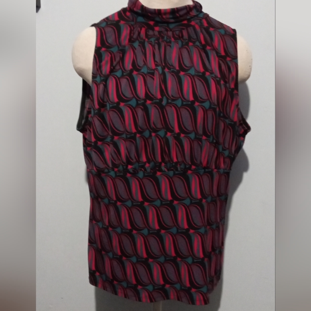 Bisou Bisou Sleeveless top